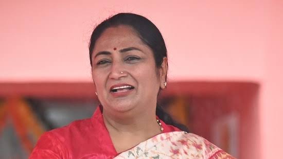 दिल्ली: सीएम रेखा गुप्ता हमले के बाद पहली बार सार्वजनिक रूप से सामने आईं, कहा- हम न डरेंगे और न हारेंगे